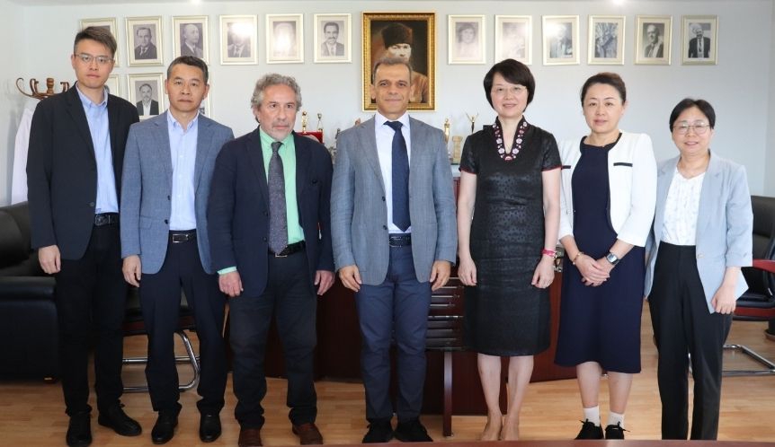 Şanghay Tabipleri Birliği, TTB’yi Ziyaret Etti