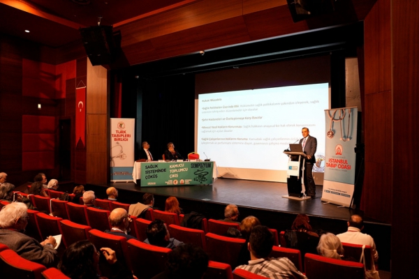 “Sağlık Sisteminde Çöküş, Kamucu-Toplumcu Çıkış Sempozyumu” Yapıldı